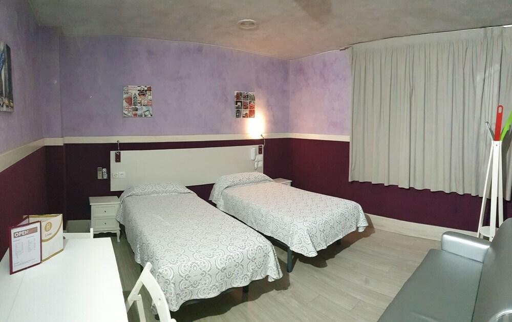 Hotel H Granollers Exterior photo
